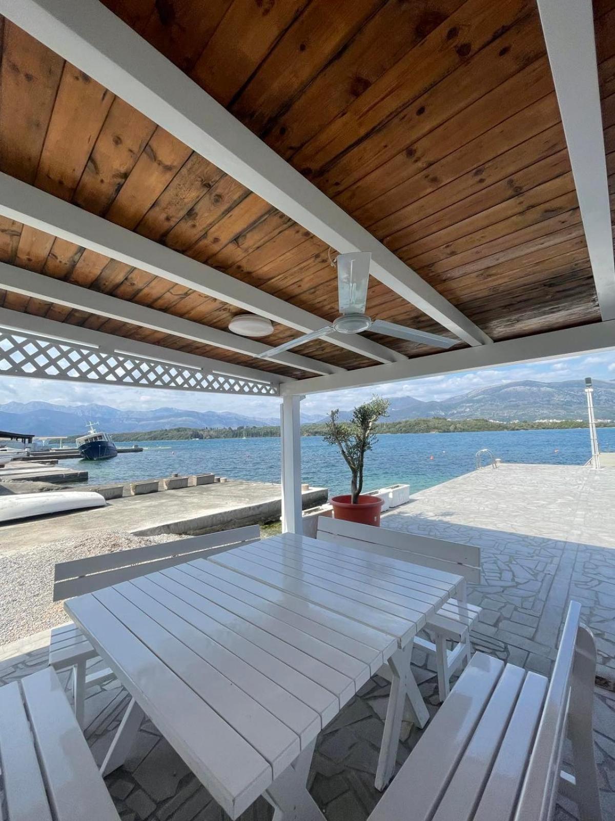 Apartments Kovinic Тиват Экстерьер фото
