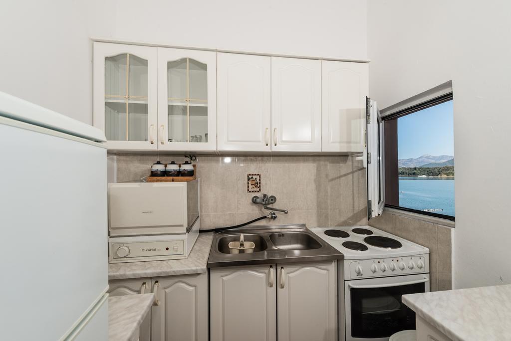 Apartments Kovinic Тиват Номер фото