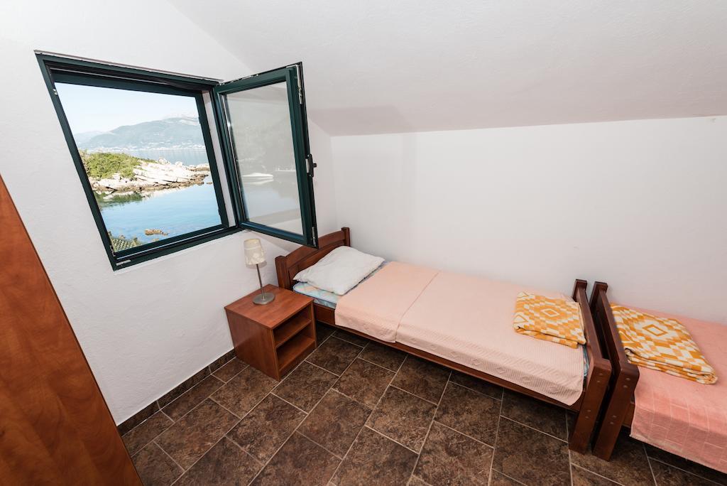Apartments Kovinic Тиват Номер фото